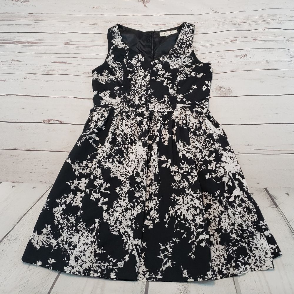 Mac + Jac Dress Size Medium Fit And Flare Floral